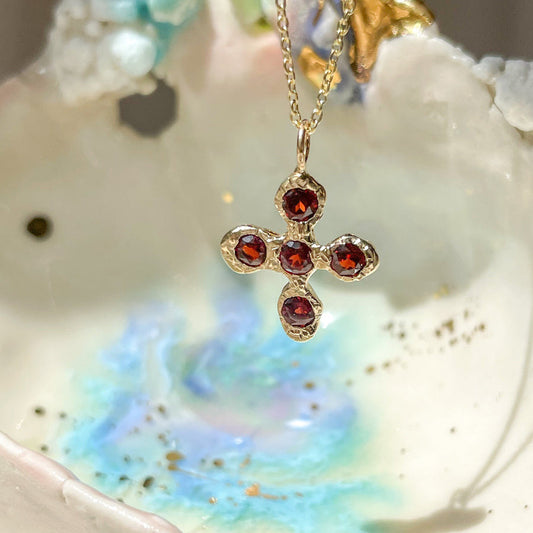 ✨ Light Luxury Floral Cross Pendant Necklace – Delicate Zircon Design - Sureru