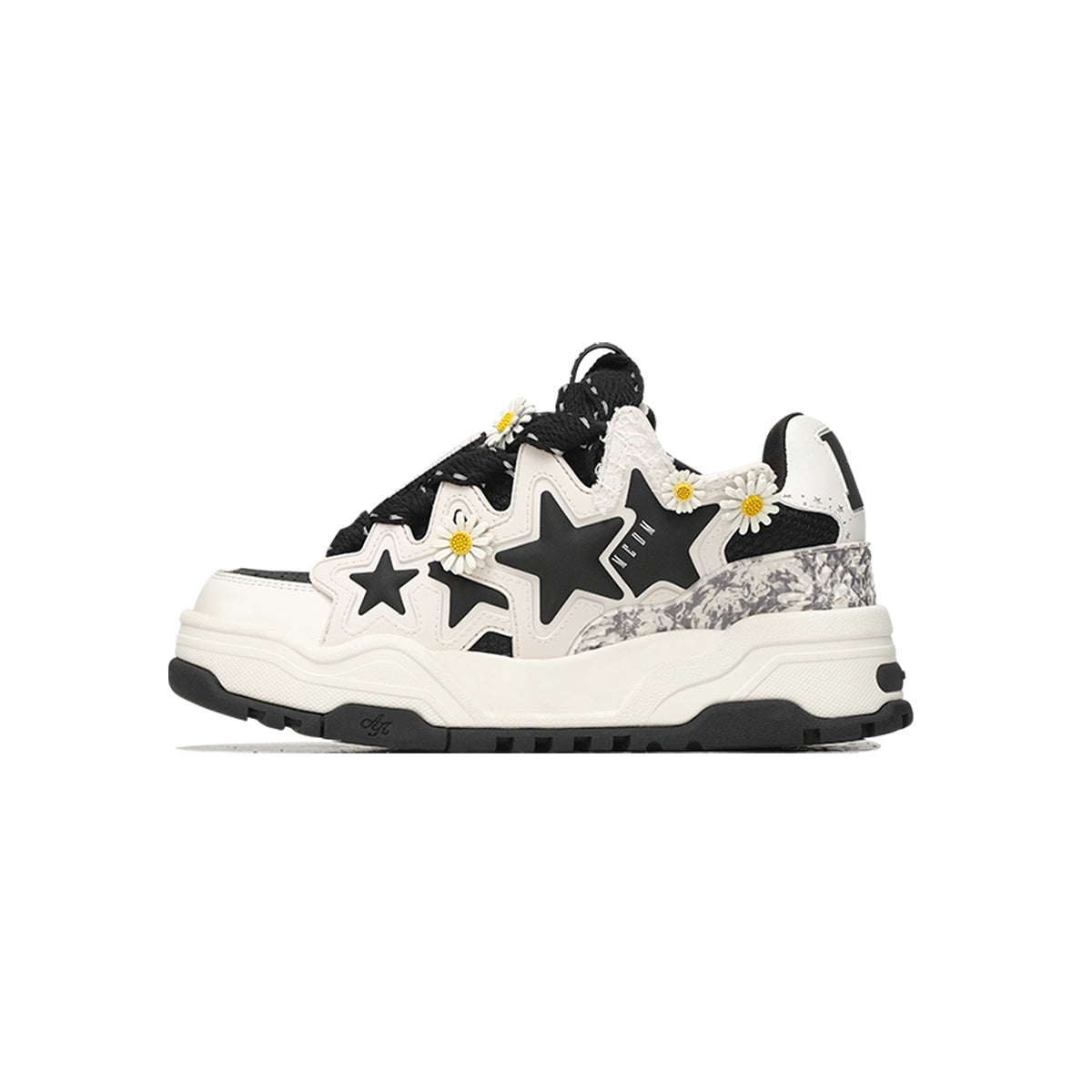 KAALIXTO--Daisy Bread Shoes - Unisex - Sureru