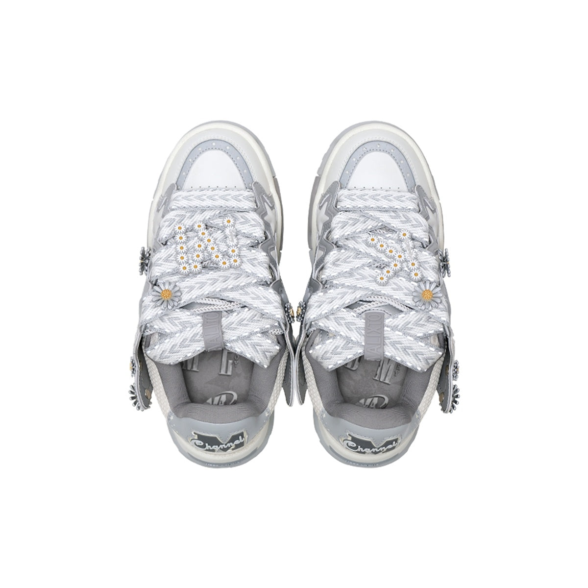 Unisex MEDM Daisy Lace Sneakers with 3M Reflective Detail - Sureru