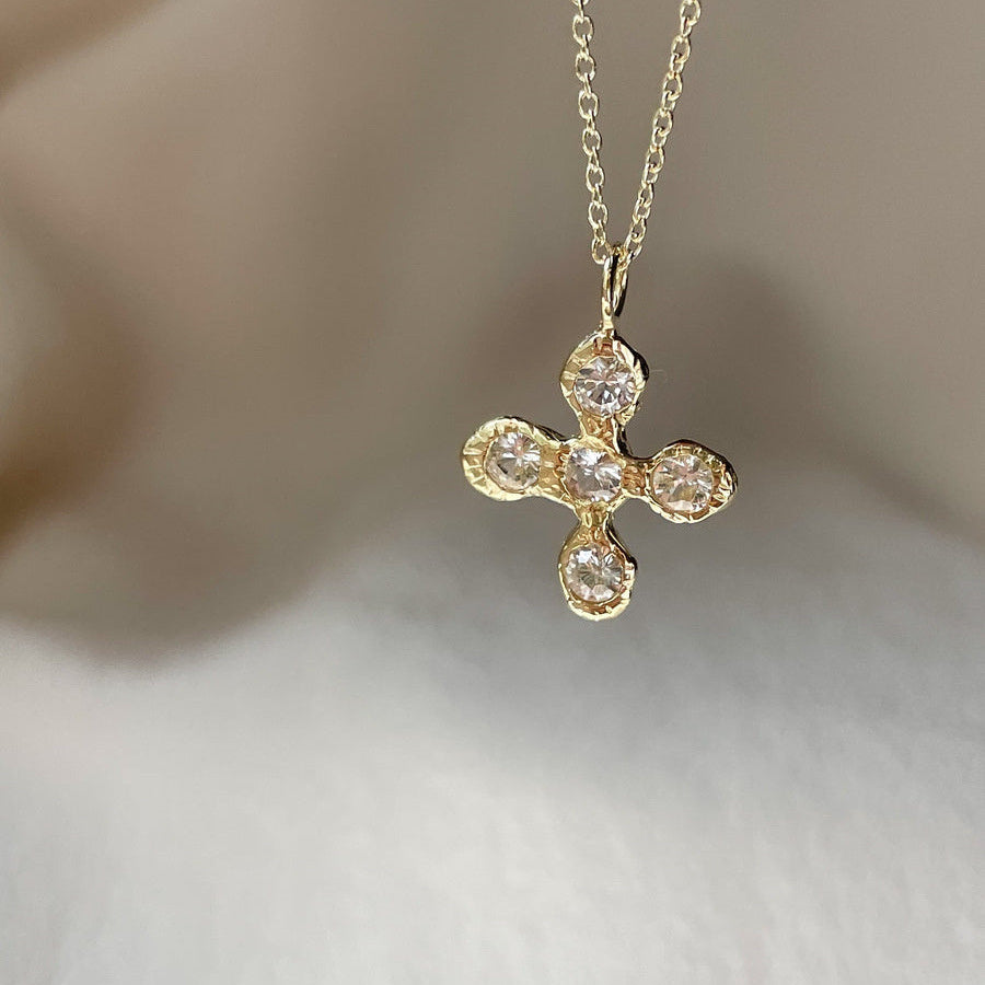 ✨ Light Luxury Floral Cross Pendant Necklace – Delicate Zircon Design - Sureru