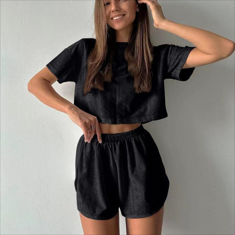 ☀️ 2-Piece Casual Hollow Summer Set – Crop Top & Slit Shorts - Sureru