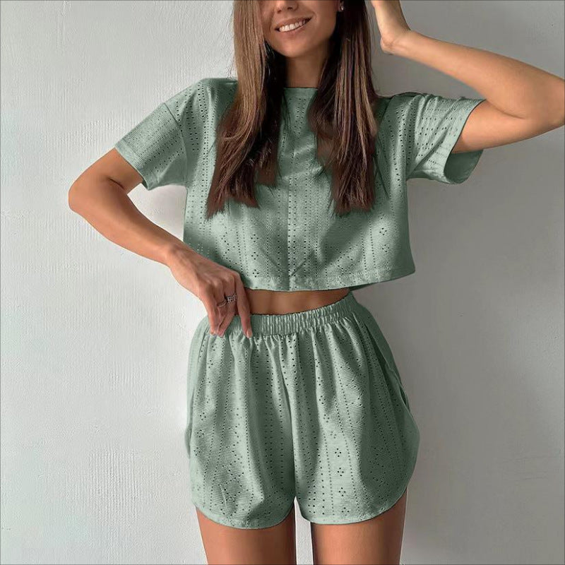 ☀️ 2-Piece Casual Hollow Summer Set – Crop Top & Slit Shorts - Sureru