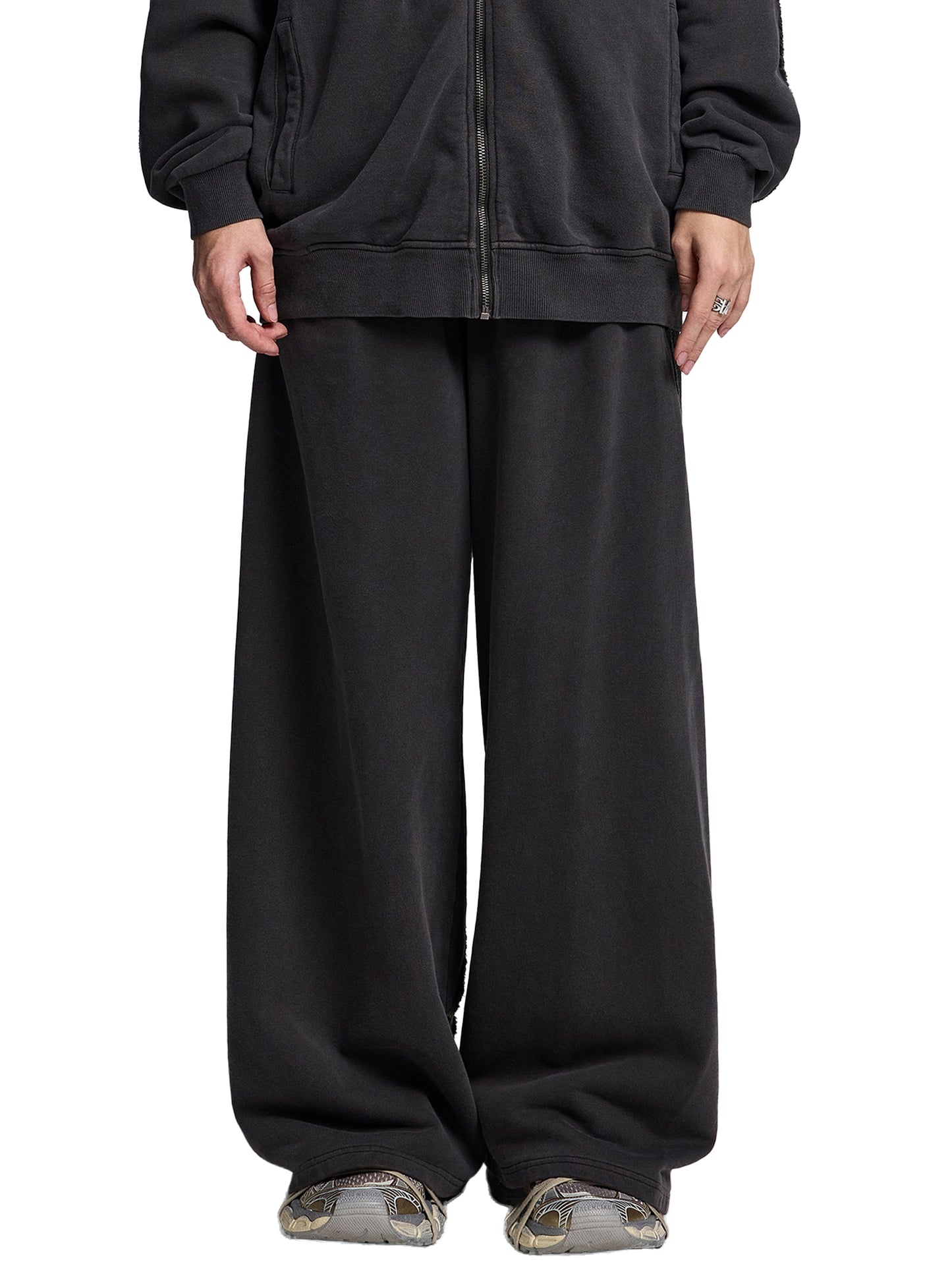 Snow Washed Tape Raw Edge Sweatpants